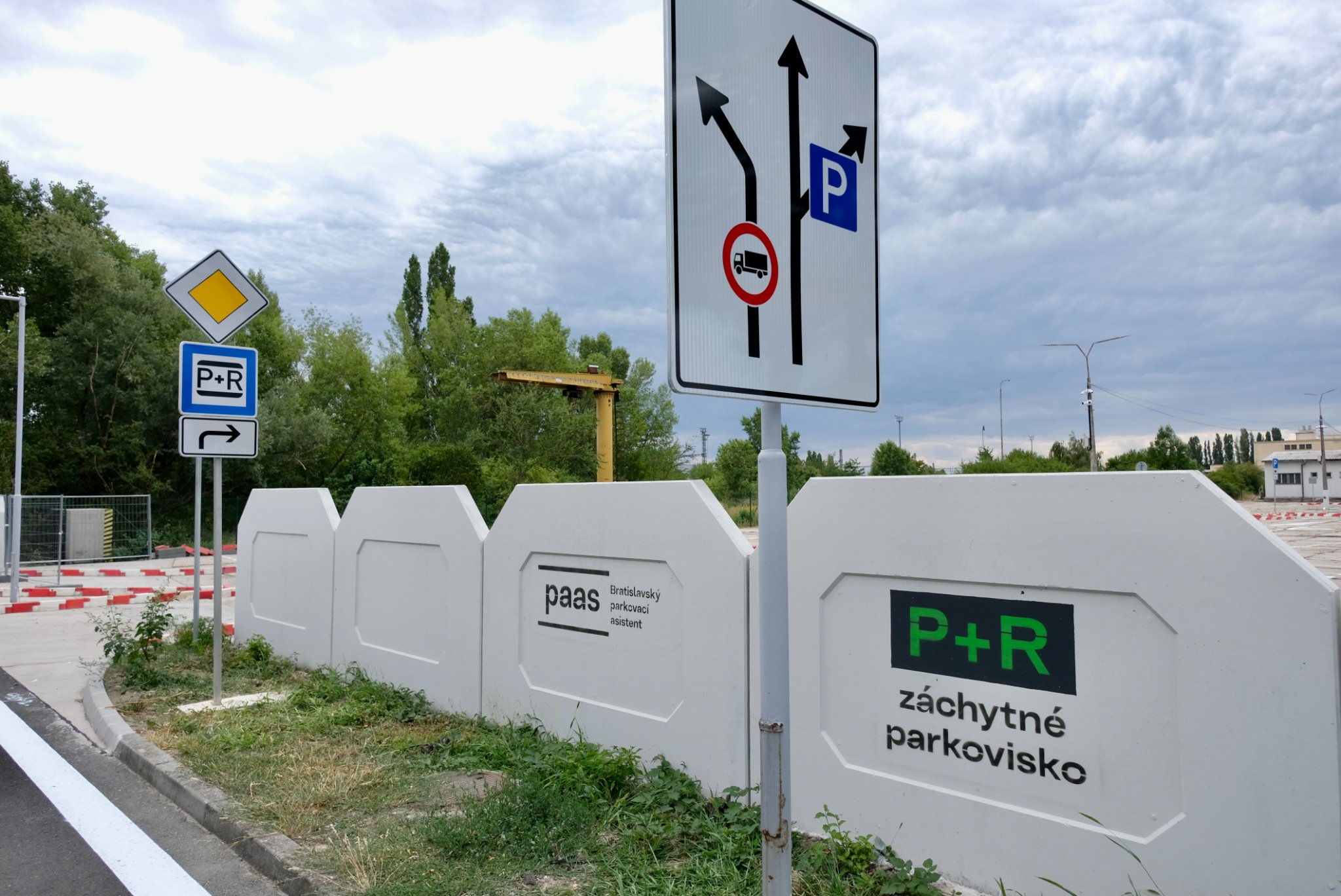 Záchytné parkovisko (Zdroj: Fb, Bratislava - hl. mesto)
